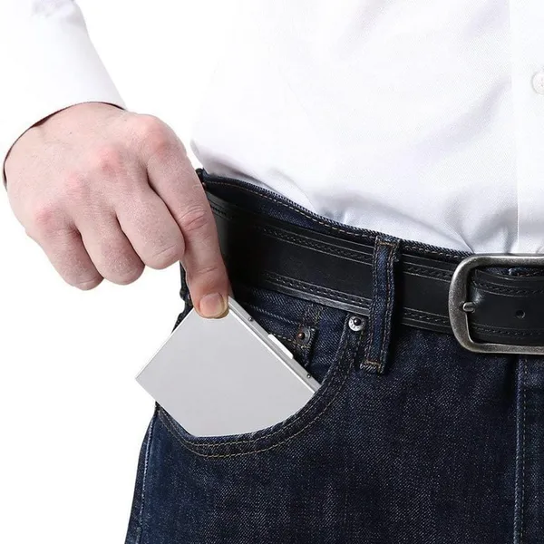Hub_6_Slots_Credit_Card_Holder_Protector_Slim_Metal_Business_Card_Case_For_Women_Or_Men_(Silver)