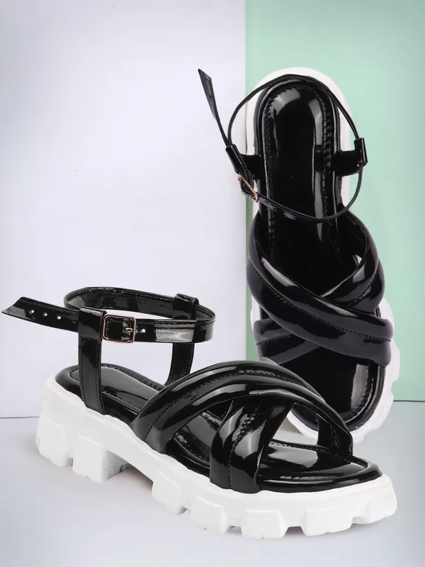 Black_Women_cross_strap_ankle_loop_platform_sandals