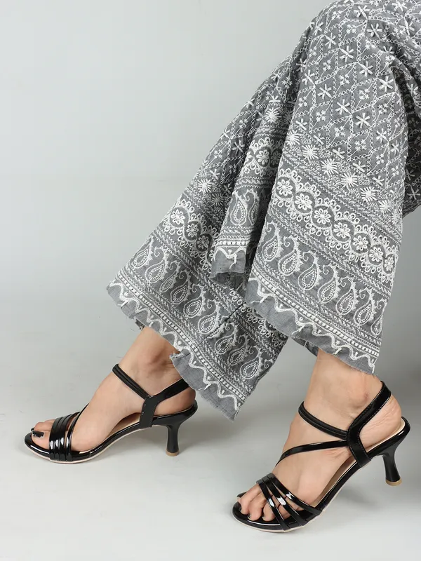 Black_Women_Sleek_Kitten_heels_Strappy_sandals