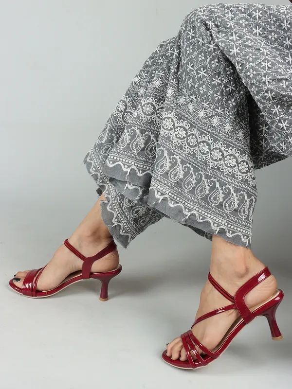 Cherry_Women_Sleek_Kitten_heels_Strappy_sandals
