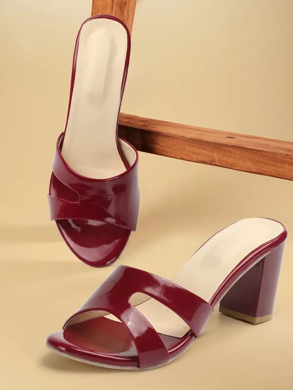 Cherry_Women_Sleek_Block_heels_sandals