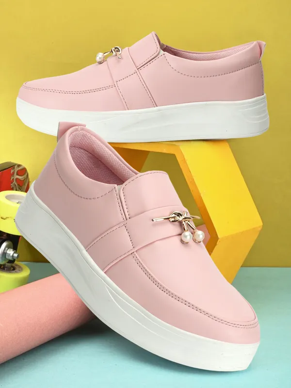 Pink_women_synthetic_leather_embellished_loafer_moccasins