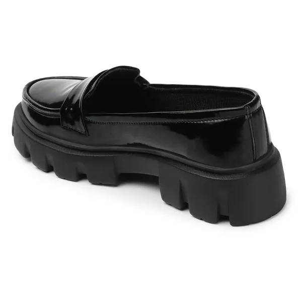 Black_women_synthetic_patent_leather_Chunky_loafer_moccasins