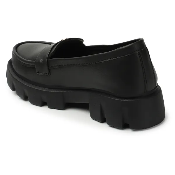 Black_women_synthetic_leather_Chunky_loafer_moccasins