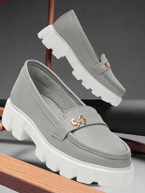 Grey_women_synthetic_leather_Chunky_loafer_moccasins