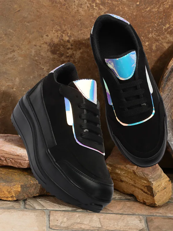 Black_women_synthetic_&_velvet_fusion_flatform_sneakers