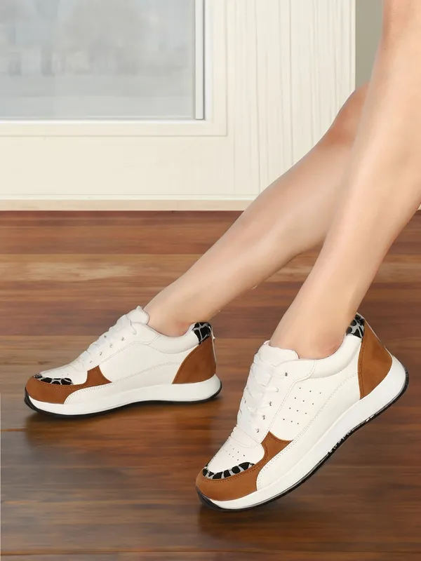 White_women_synthetic_&_velvet_fusion_flatform_sneakers