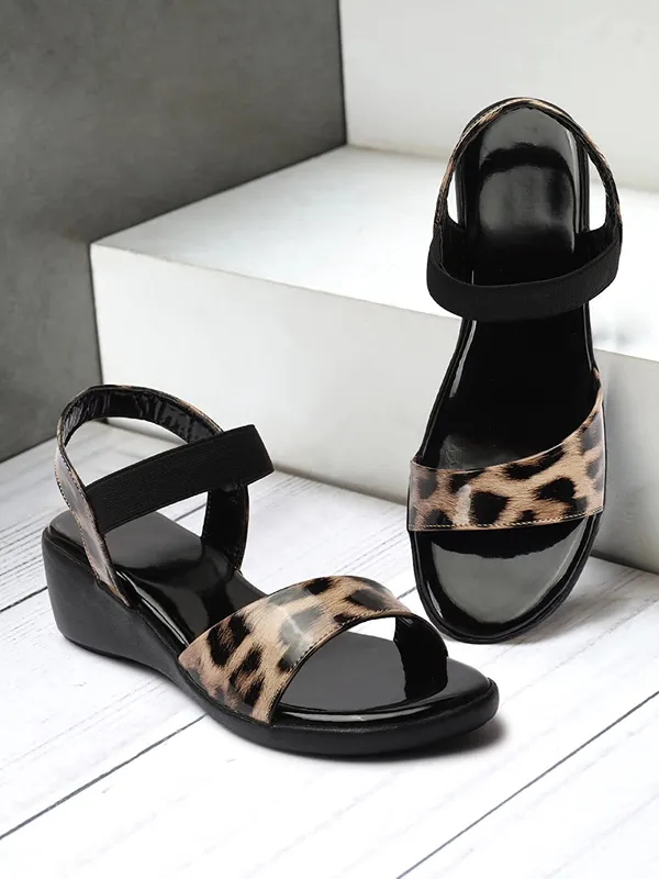 Beige_women_Animal_print_Wedges_Sandals