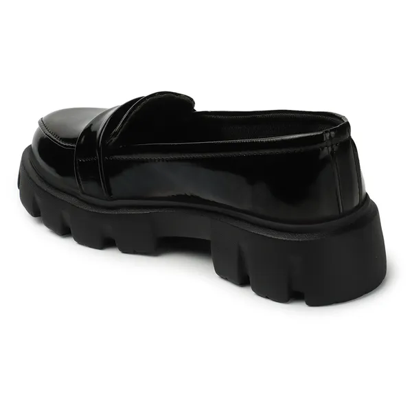 Black_women_synthetic_patent_leather_Chunky_loafer_moccasins