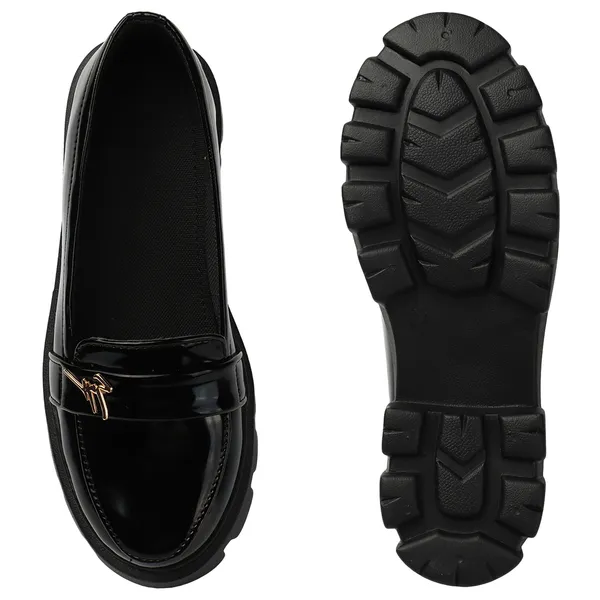 Black_women_synthetic_patent_leather_Chunky_loafer_moccasins