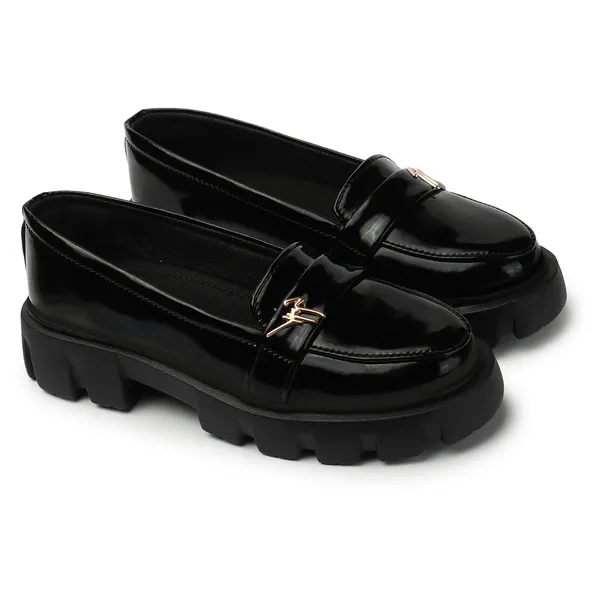 Black_women_synthetic_patent_leather_Chunky_loafer_moccasins