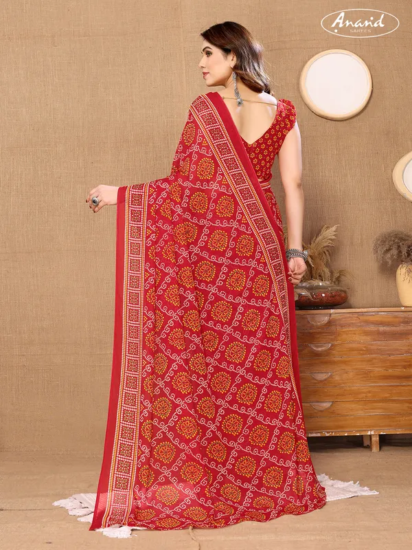 Striped,_Paisley,_Printed_Bollywood_Georgette_Saree_(Yellow)