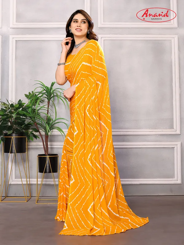 Paisley,_Printed_Bandhani_Georgette_Saree_(Yellow)