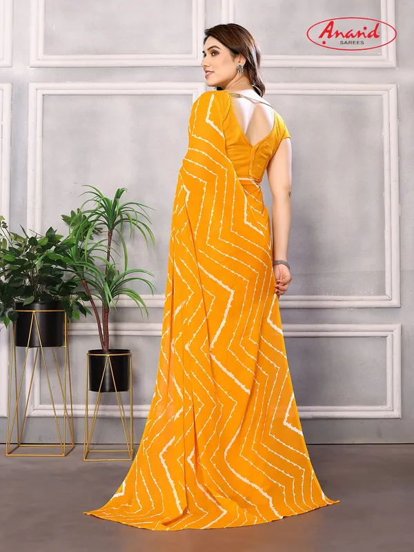 Paisley,_Printed_Bandhani_Georgette_Saree_(Yellow)