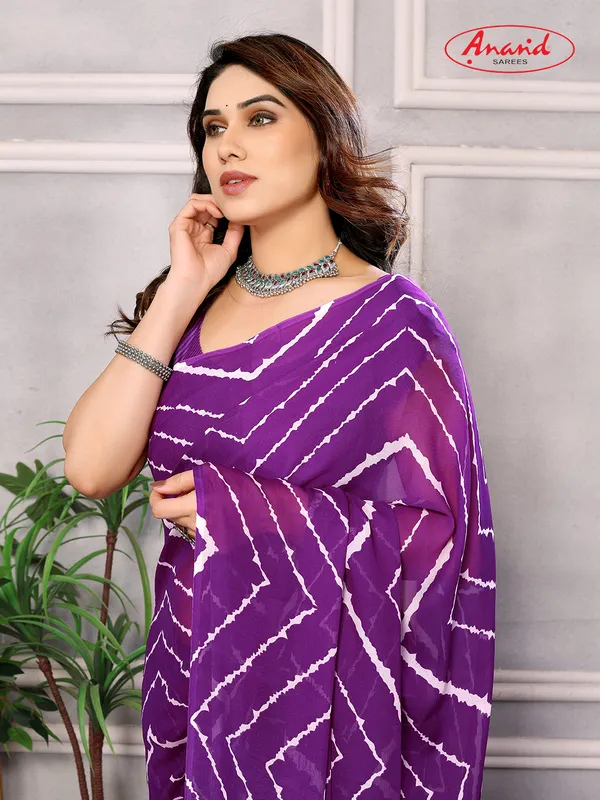 Graphic_Print_Bollywood_Georgette_Saree_(Purple)