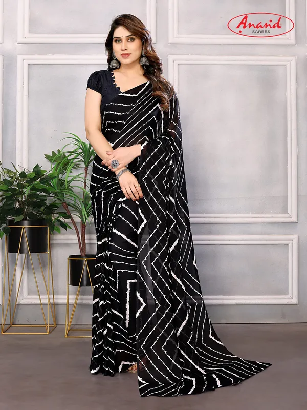 Floral_Print_Bollywood_Georgette_Saree_(Black)
