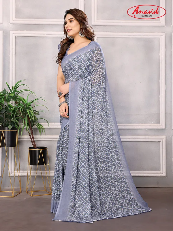 Paisley,_Printed_Bollywood_Georgette_Saree_(Grey)