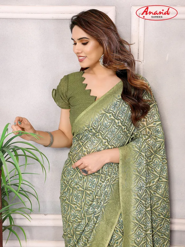 Paisley,_Printed_Bollywood_Georgette_Saree_(Green)