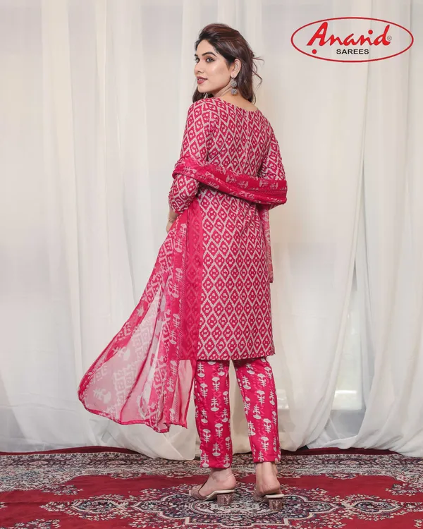 Crepe_Floral_Print_Salwar_Unstiched_Dress_Material
