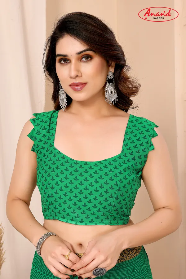 Printed,_Paisley,_Striped_Bollywood_Georgette_Saree_(Green)