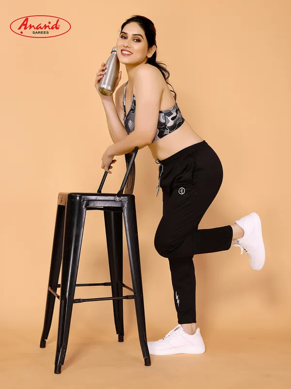 Women_Black_Solid_Casual_Straight_Fit_Track_pant