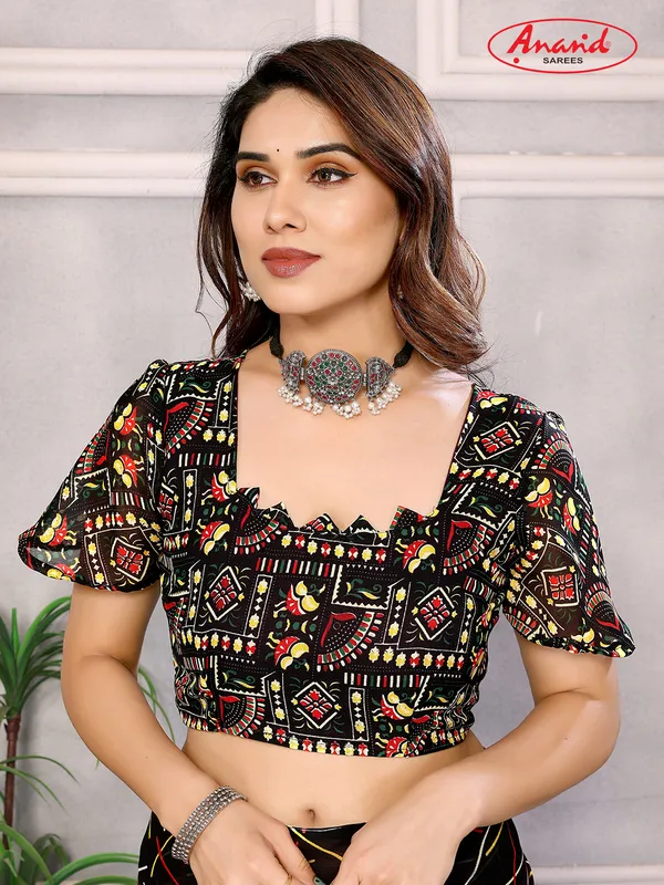 Striped,_Printed_Bollywood_Georgette_Saree_(Black)