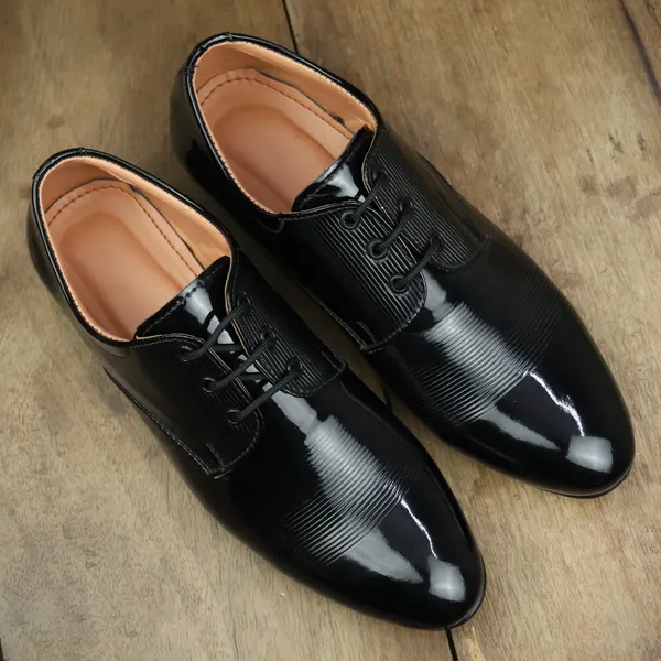Black_Patent_Leather_Cap_Toe_Lace_Up_Shoe_For_Men_&_Boys