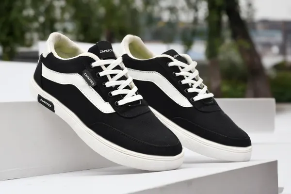 Black_Lace_Up_Sneakers_Shoes_For_Men