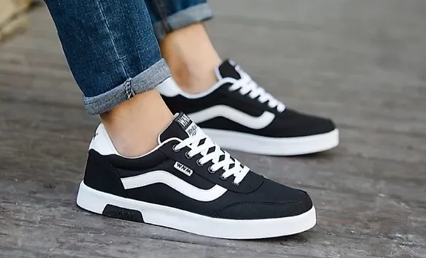 Black_Lace_Up_Sneakers_Shoes_For_Men