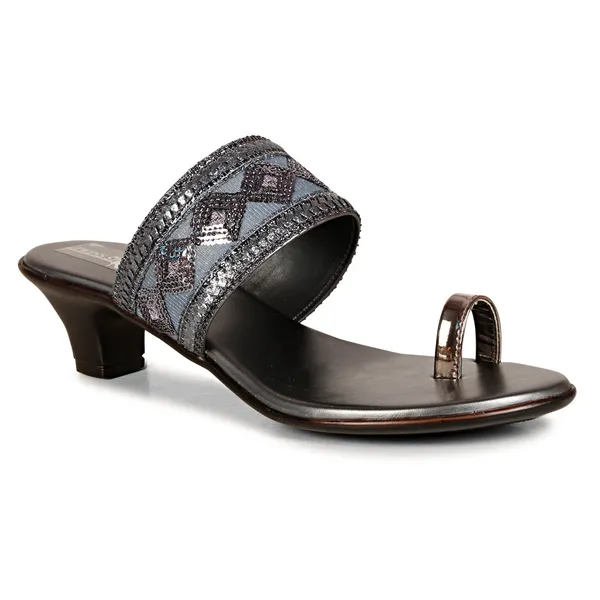 Grey_Embellished_Ethnic_Angutha_Strap_Heels_(Grey)