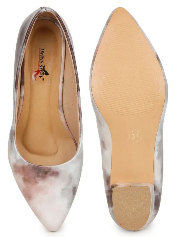 Abstract_Multicolor_Block_Heel_Pumps_(Brown)