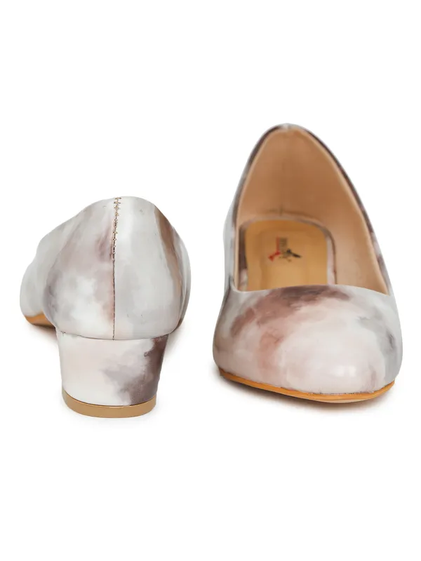 Abstract_Multicolor_Block_Heel_Pumps_(Brown)