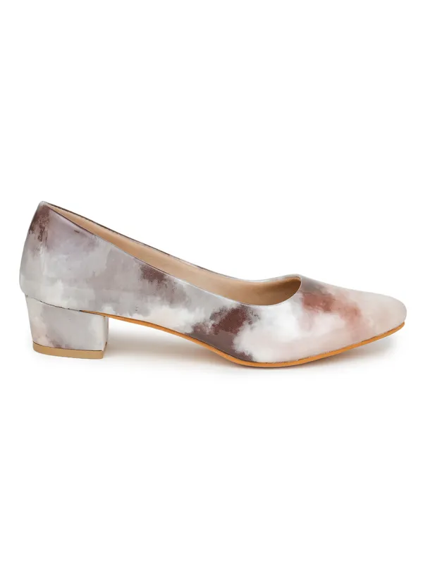 Abstract_Multicolor_Block_Heel_Pumps_(Brown)