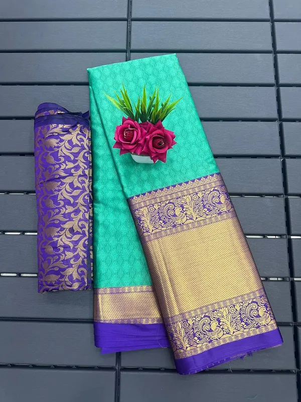 Black_Aquiliq_Woven_Handloom_Cotton_Blend_Saree
