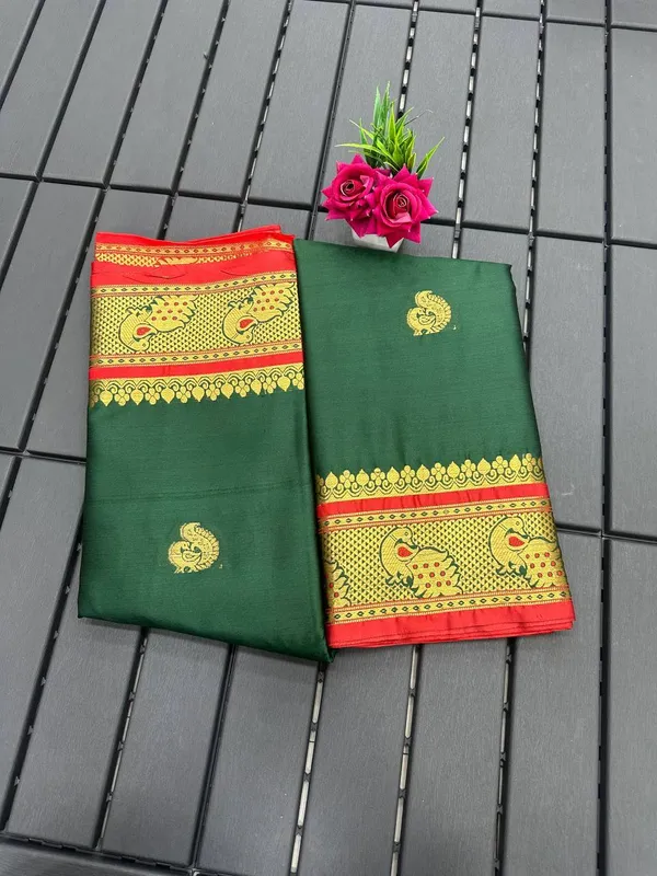 Black_Aquiliq_Woven_Handloom_Cotton_Blend_Saree