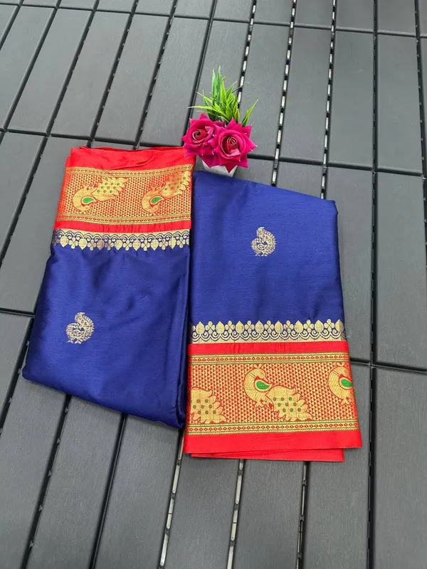 Black_Aquiliq_Woven_Handloom_Cotton_Blend_Saree