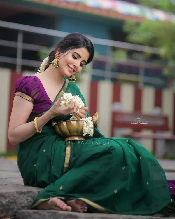 Black_Aquiliq_Woven_Bollywood_Chanderi_Saree