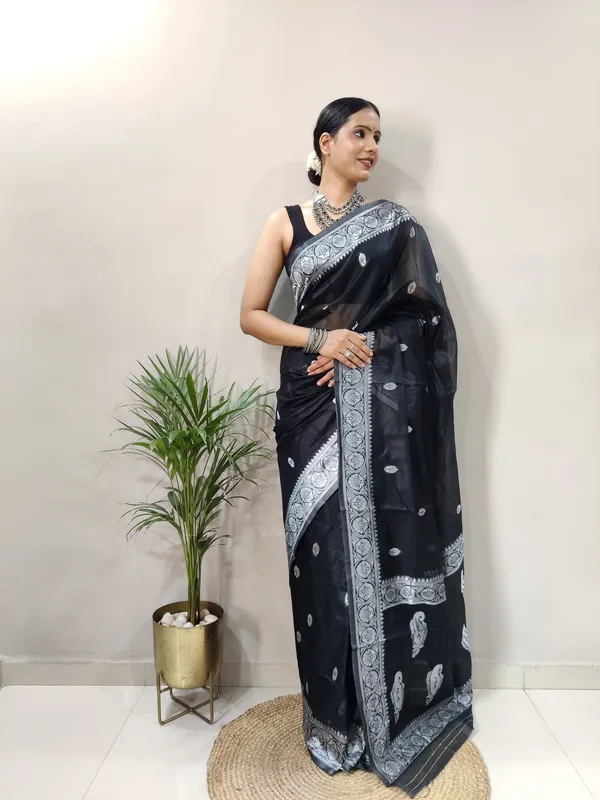 Pink_Aquiliq_Woven_Baluchari_Chanderi_Saree