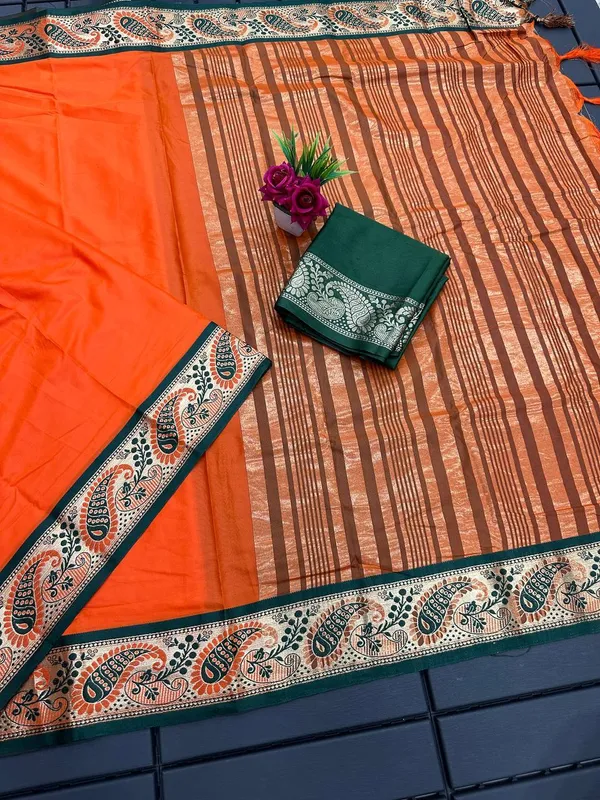 Blue_Aquiliq_Woven_Handloom_Pure_Cotton,_Muslin_Saree