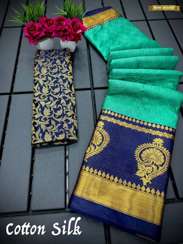 Grey_Aquiliq_Woven_Handloom_Cotton_Silk_Saree