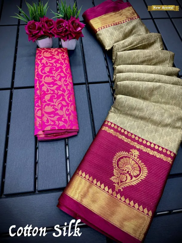 Grey_Aquiliq_Woven_Handloom_Cotton_Silk_Saree