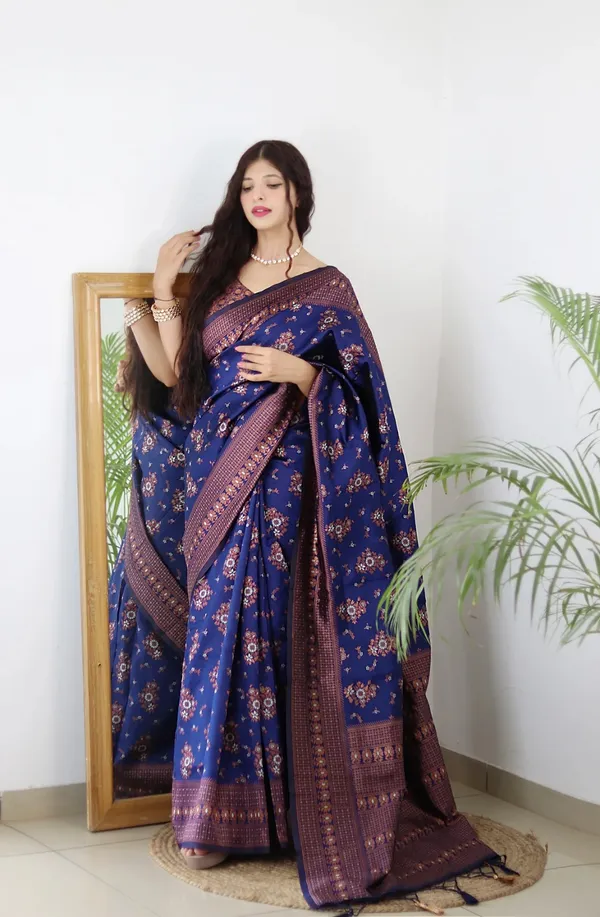 Blue_Pure_Soft_Silk_Saree_With_Twirling_Blouse_Piece