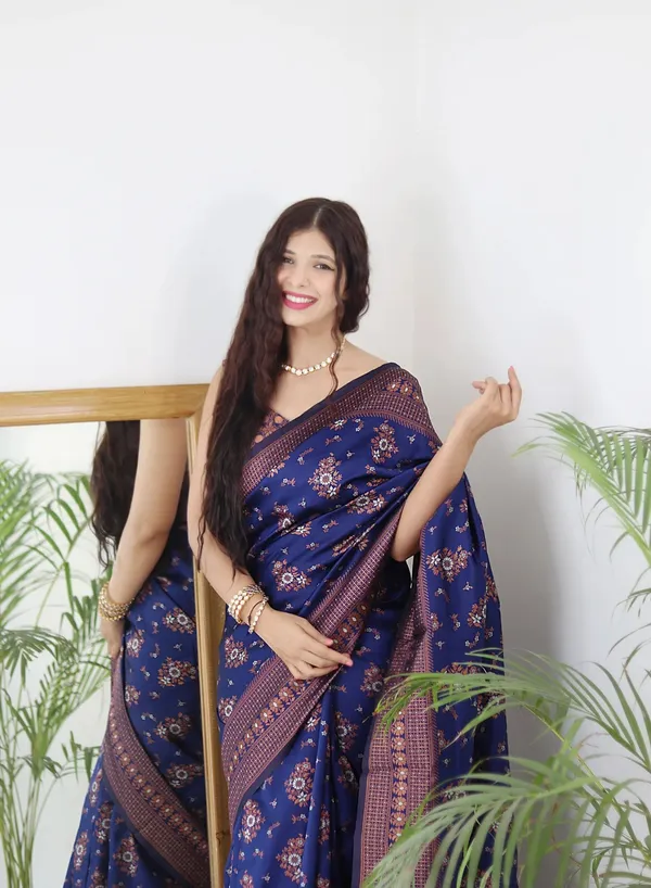 Blue_Pure_Soft_Silk_Saree_With_Twirling_Blouse_Piece