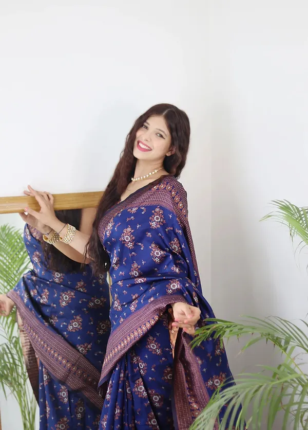 Blue_Pure_Soft_Silk_Saree_With_Twirling_Blouse_Piece