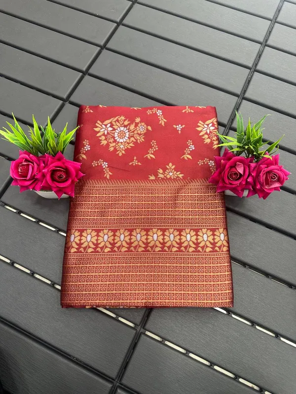 Maroon_Pure_Soft_Silk_Saree_With_Twirling_Blouse_Piece