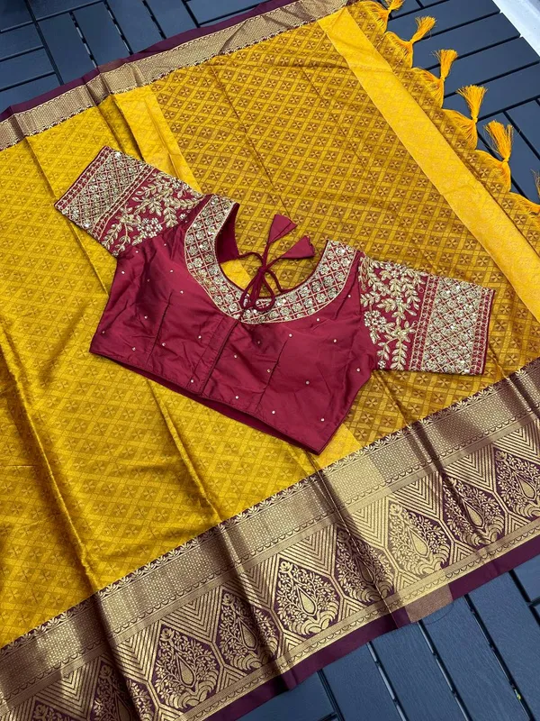 Mustard-Brown_Heavy_Aura_Rich_Cotton_Silk_Design_&_Contrast_Jequared_Weaving_Rich_Heavy_Border_With_Embroidred_Reddy_Made_Blouse