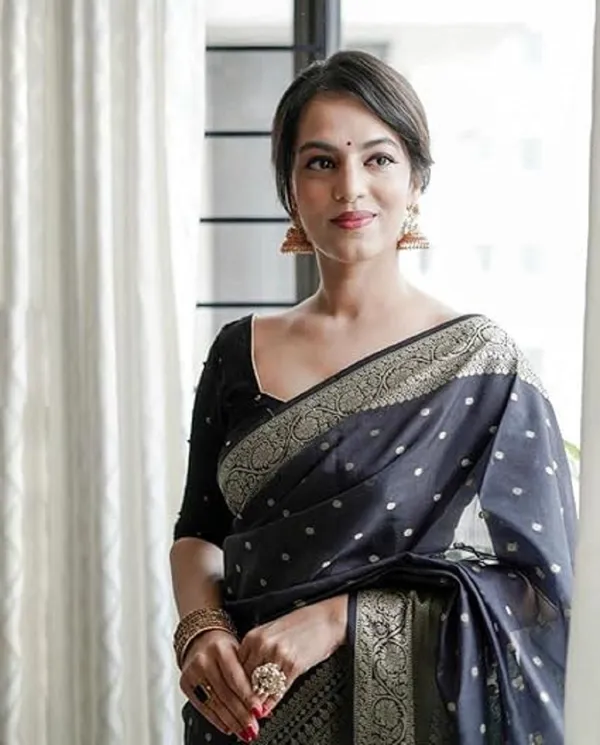 Black_Pure_Silk_Kanjivaram_Saree