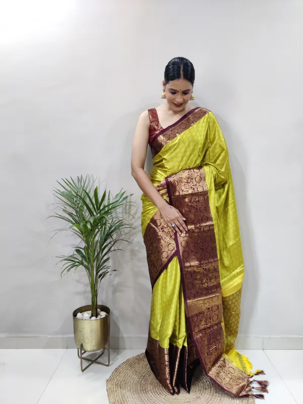 Yellow_Aquiliq_Woven_Bollywood_Cotton_Silk_Saree