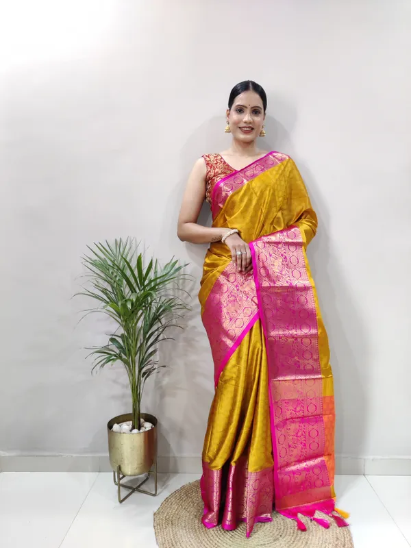 Yellow_Aquiliq_Woven_Bollywood_Cotton_Silk_Saree