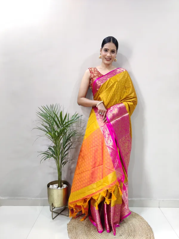 Yellow_Aquiliq_Woven_Bollywood_Cotton_Silk_Saree